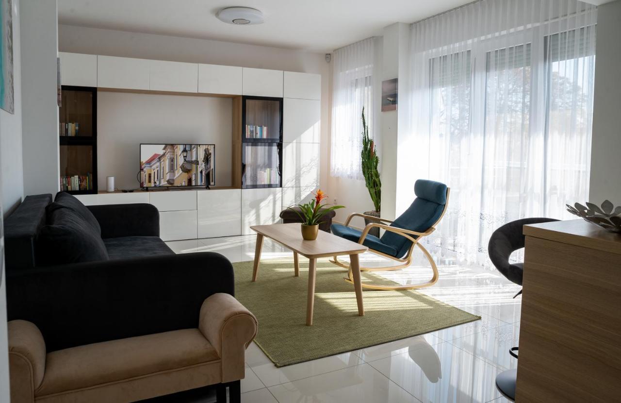 Sunshine Apartman With Free Parking ジュール エクステリア 写真