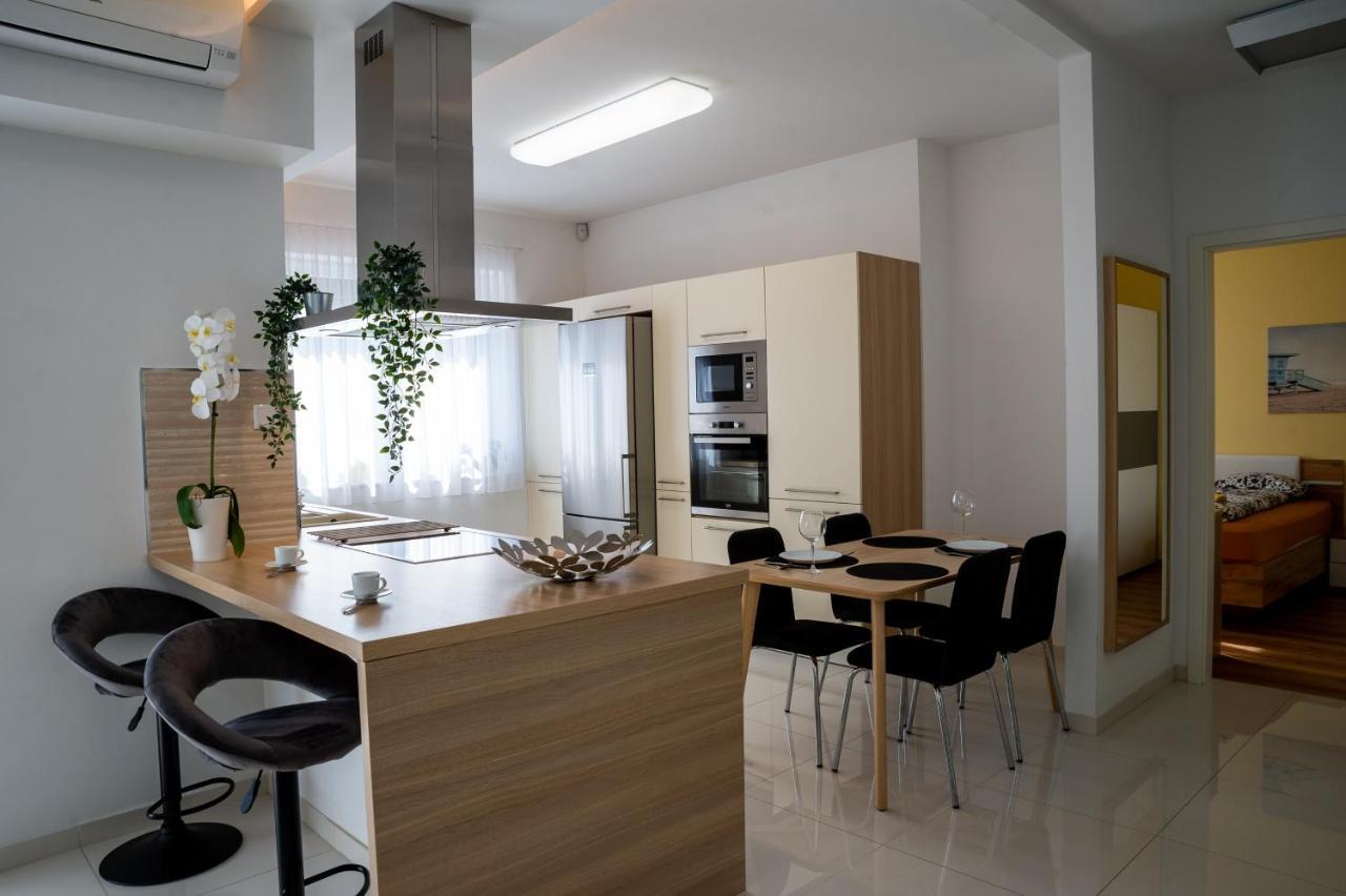 Sunshine Apartman With Free Parking ジュール エクステリア 写真